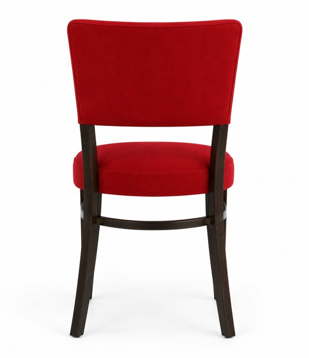 Chaise design restaurant en hêtre massif avec assise rembourrée en velours pour un usage professionnel.