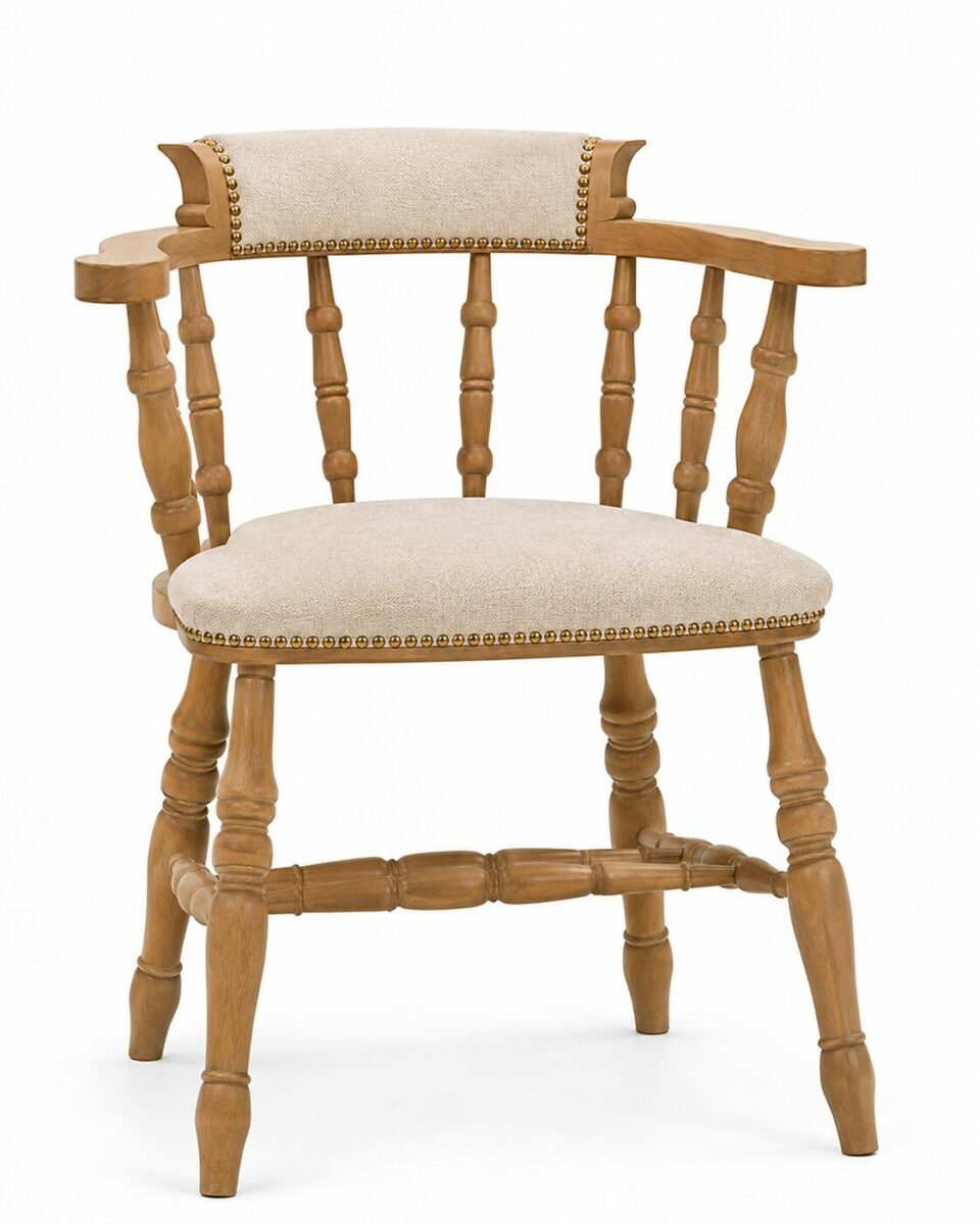 Chaise en bois sculpté ROSSINE en hêtre massif pour restaurant