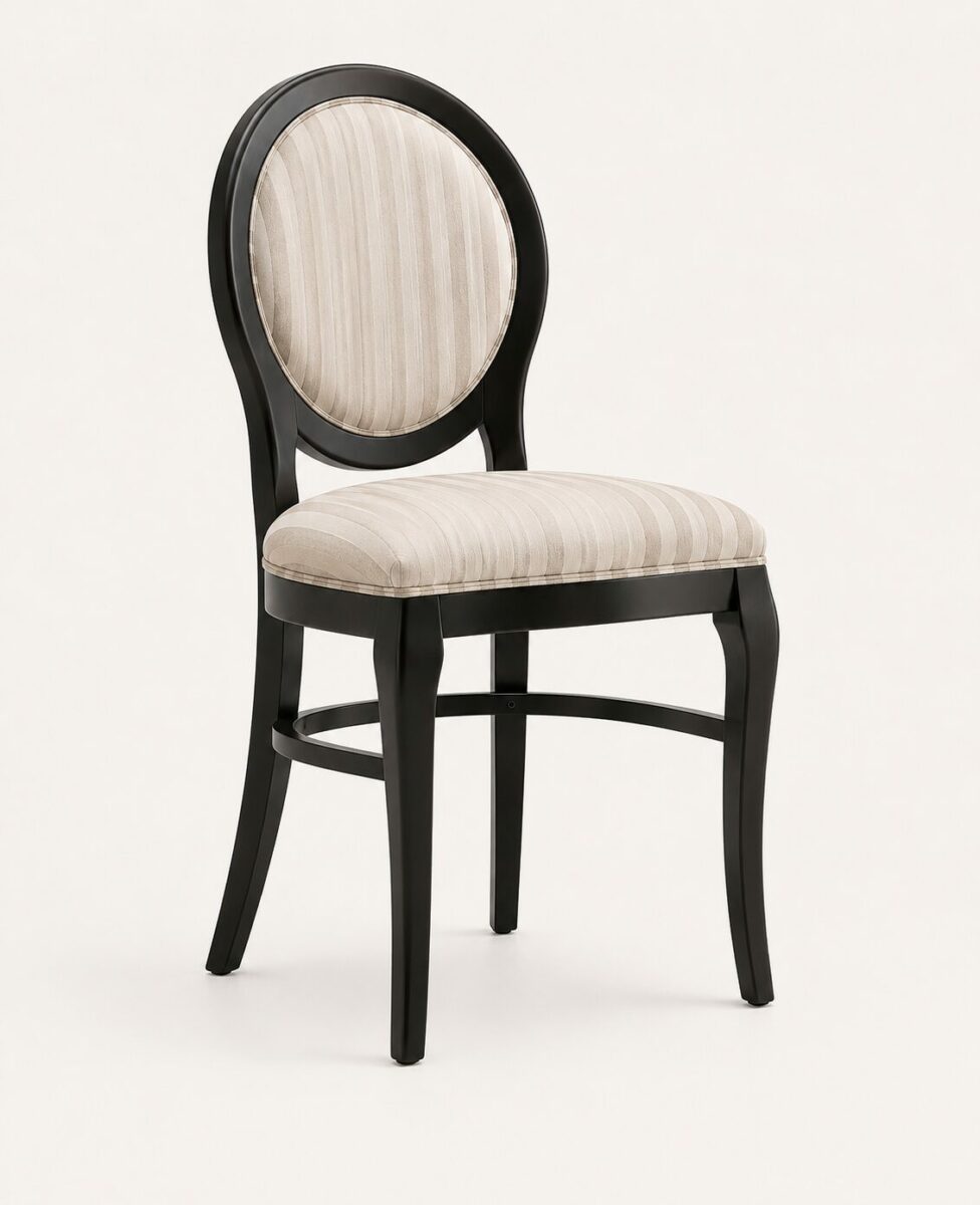 Chaise médaillon rembourrée élégante en bois