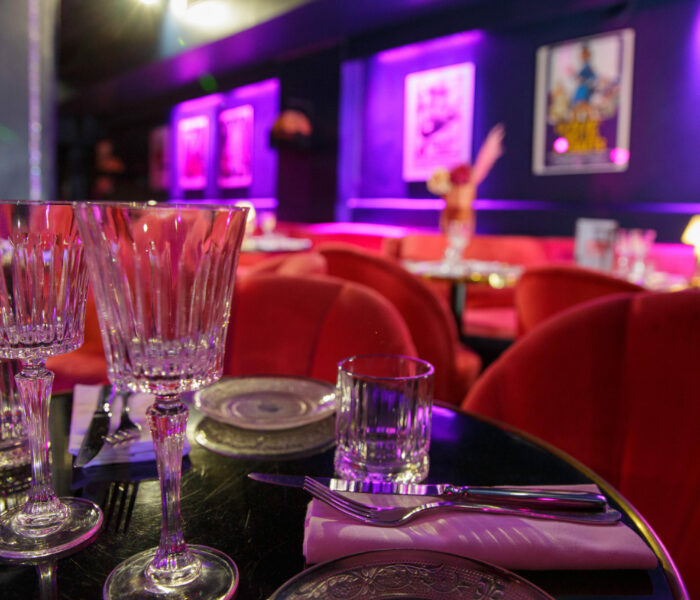 Bar restaurant Parisien réalisée par Euro Mobilier CHR