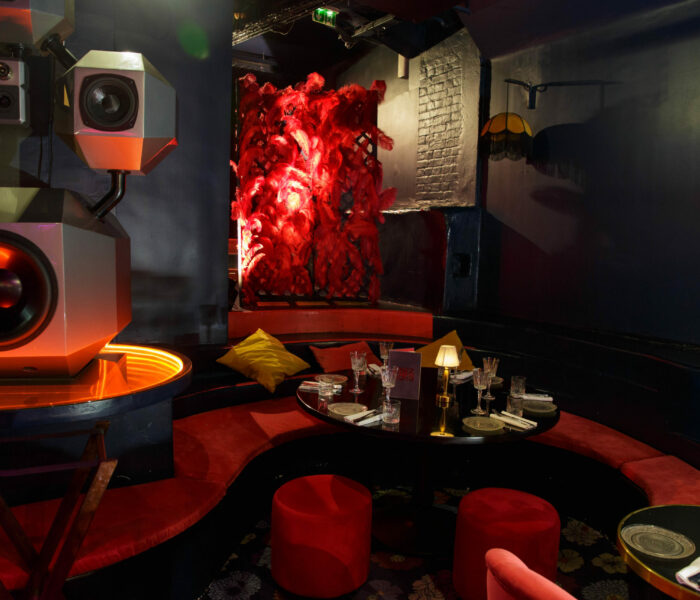 Bar restaurant Parisien réalisée par Euro Mobilier CHR