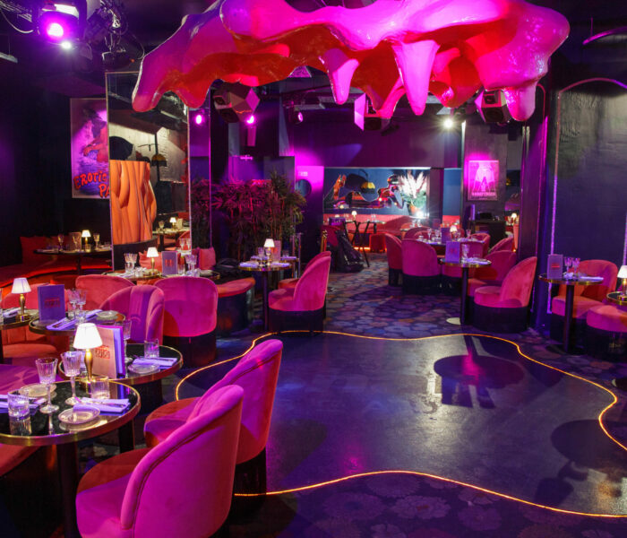 Bar restaurant Parisien réalisée par Euro Mobilier CHR