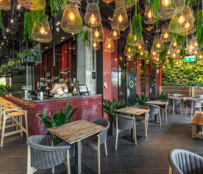 chaise gris pour restaurant