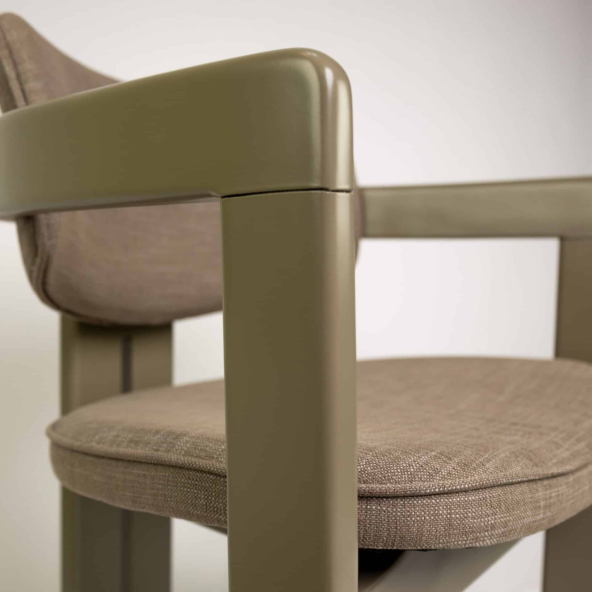 chaise restaurant interieur tissu avec accoudoirs isla