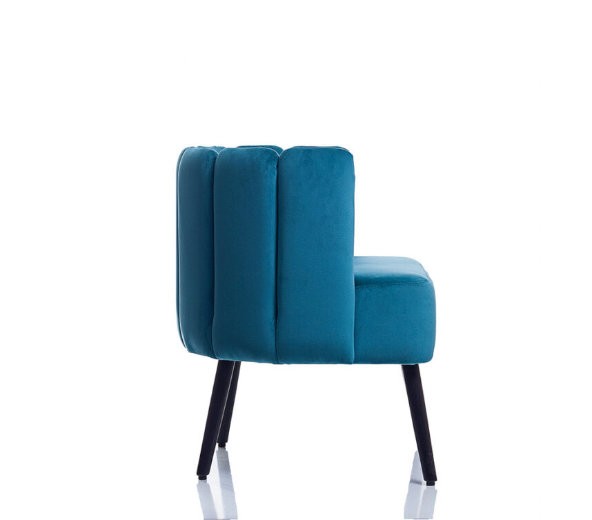 Fauteuil lounge design avec dossier rembourré
