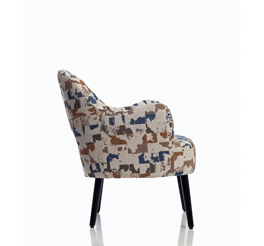 Fauteuil restaurant design en tissu avec accoudoirs