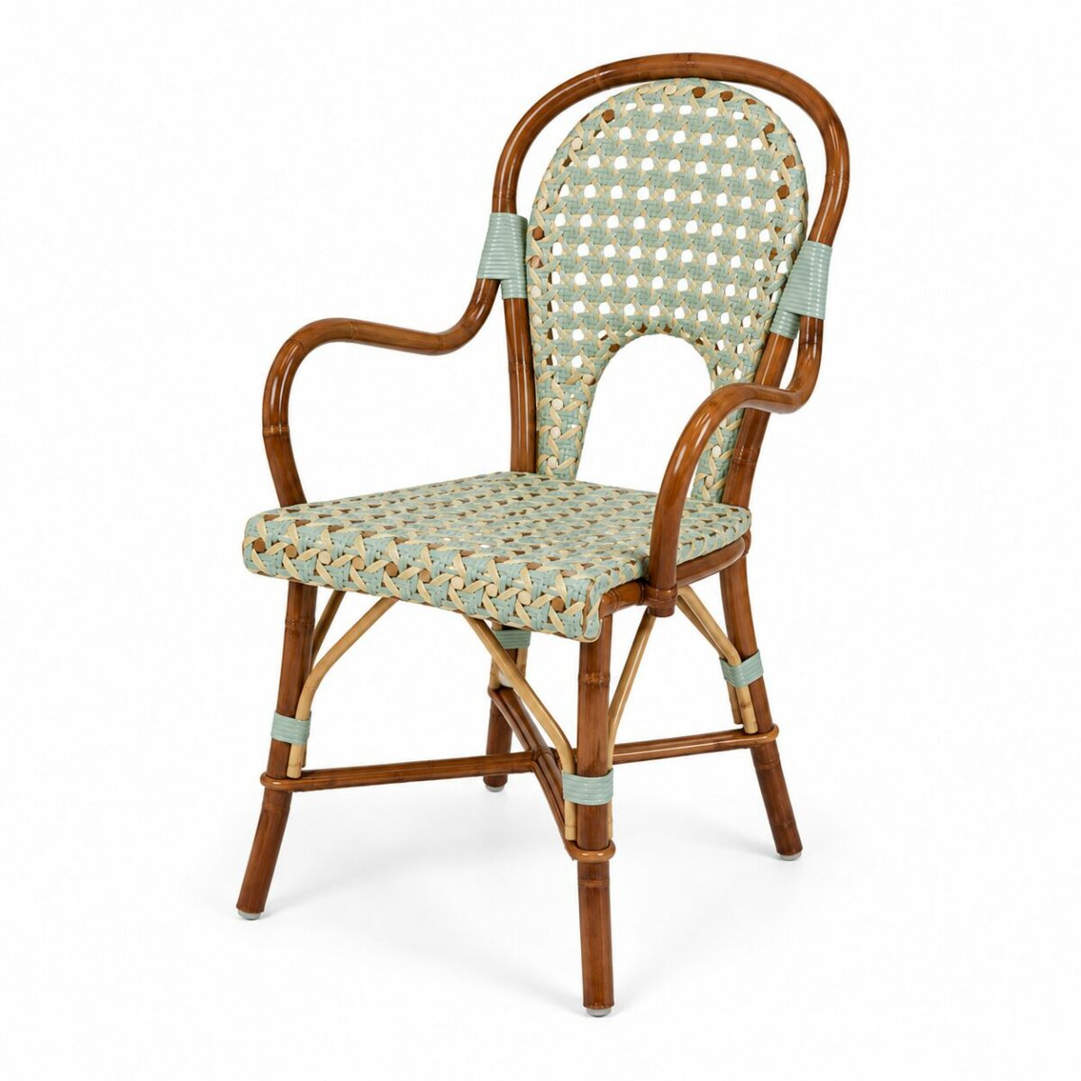 Chaise en rotin naturel vue de face