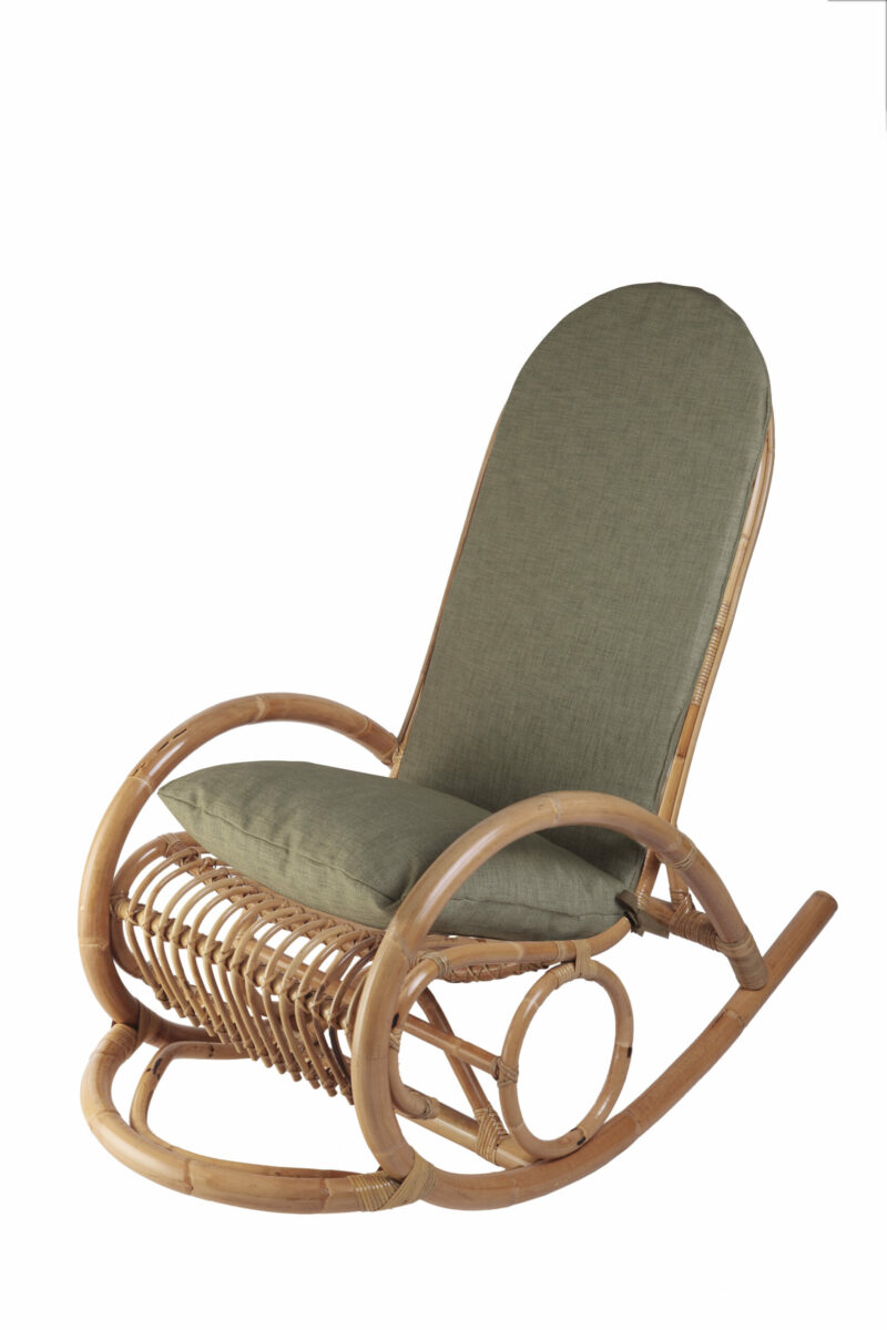 Fauteuil bascule en rotin avec dossier haut