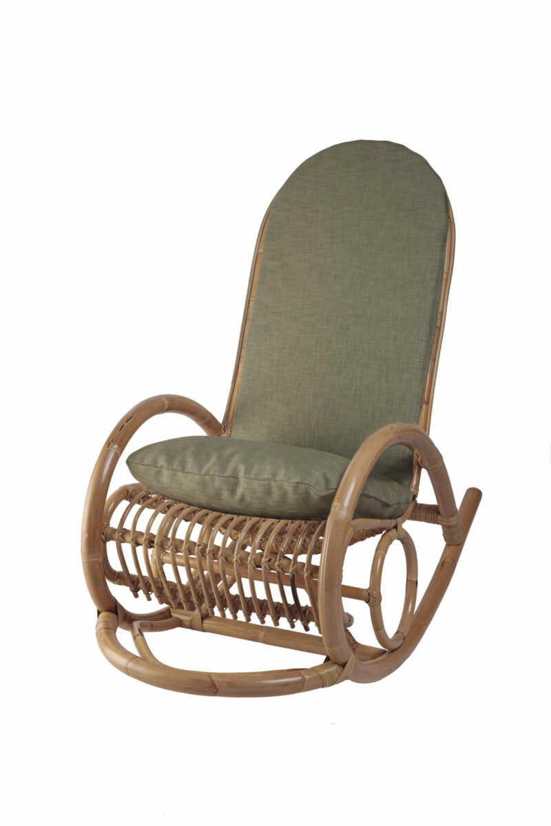 Fauteuil bascule en rotin avec dossier haut et accoudoirs