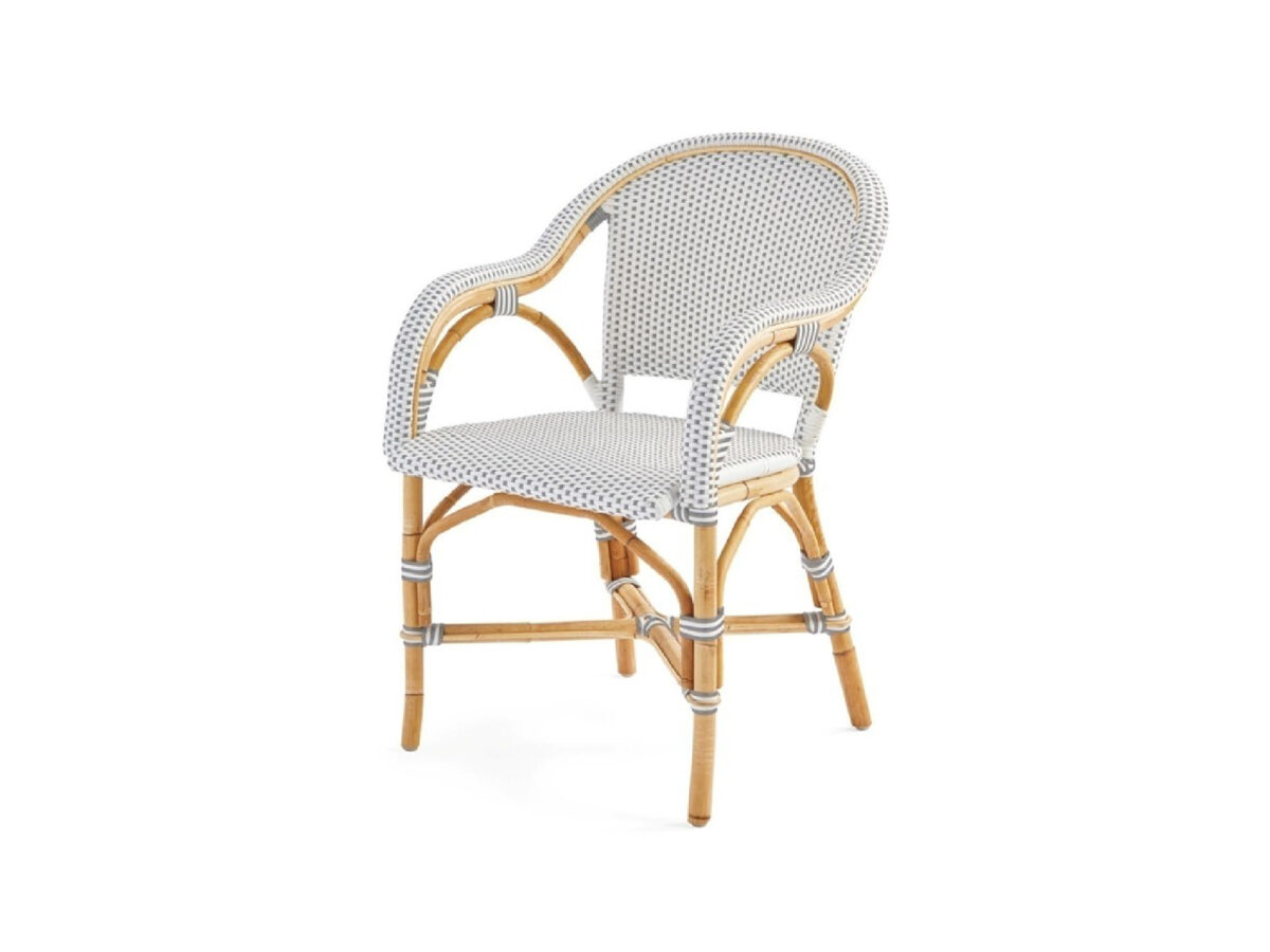 Fauteuils en rotin blanc style bistrot